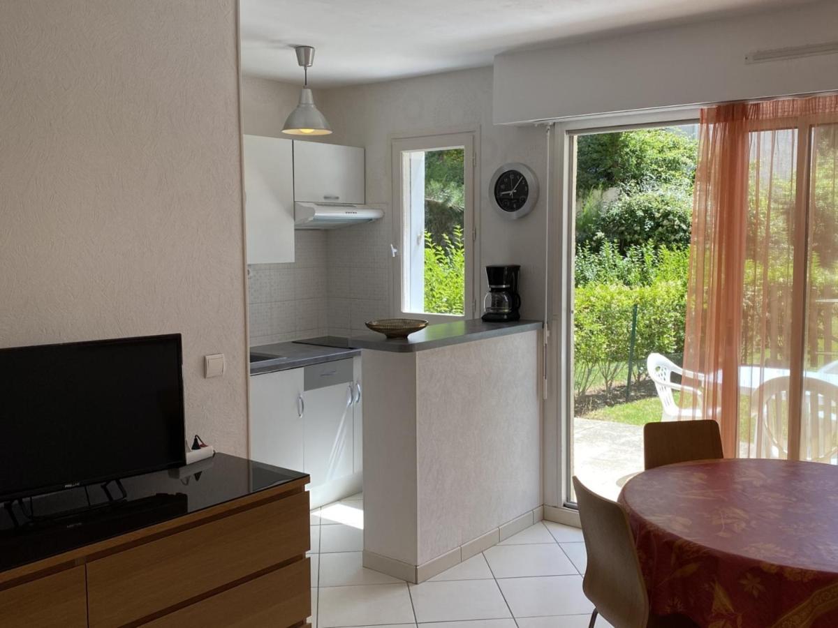 Cabourg : Studio Rez-De-Jardin Proche Plage, Animaux Acceptes, Tv, Wi-Fi Optionnel - Fr-1-487-331 Apartment Екстериор снимка